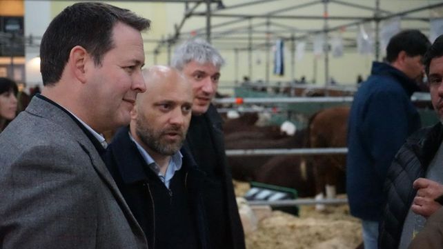 El secretario de Agricultura y Ganadería, Ignacio Mántaras, y el ministro de Desarrollo Productivo, Gustavo Puccini. El secretario de Agricultura y Ganadería, Ignacio Mántaras, y el ministro de Desarrollo Productivo, Gustavo Puccini.