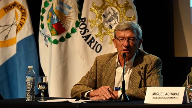 Miguel De Achaval será uno de los oradores del 4° Congreso Federal Ganadero que se llevará a cabo el 13 de noviembre en la Bolsa de Comercio de Rosario. Miguel De Achaval será uno de los oradores del 4° Congreso Federal Ganadero que se llevará a cabo el 13 de noviembre en la Bolsa de Comercio de Rosario.