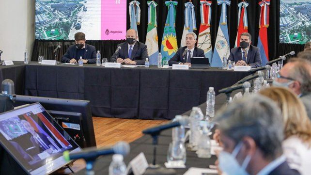 Autoridades de Transporte y de siete provincias sesionaron en la sede de gobierno en Rosario.