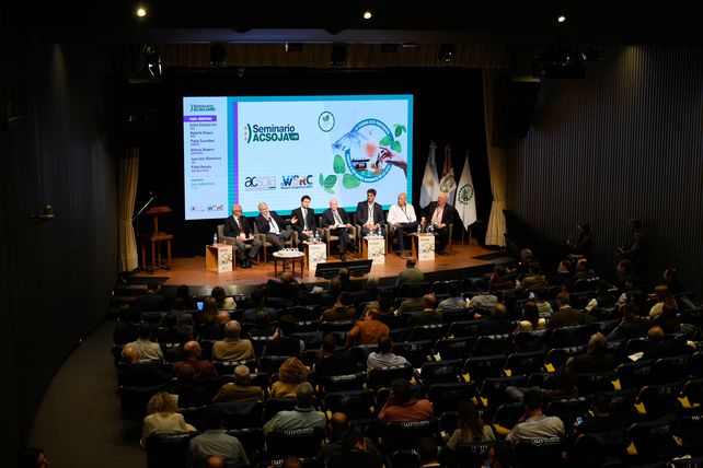 El debate de los CEOs de la industria en el seminario Acsoja 2023. El debate de los CEOs de la industria en el seminario Acsoja 2023.