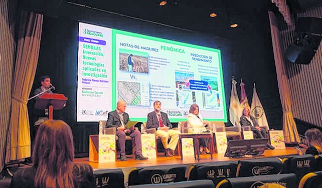 Análisis. El panel dedicado a producción abrió el seminario de Acsoja. Análisis. El panel dedicado a producción abrió el seminario de Acsoja.