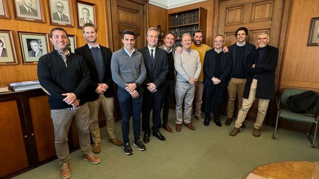Productores y referentes del sector argentino del biocombustible estuvieron reunidos este martes en Buenos Aires. Productores y referentes del sector argentino del biocombustible estuvieron reunidos este martes en Buenos Aires.