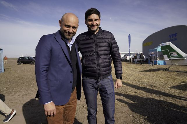 El ministro Puccini y el gobernador recorrieron la expo. El ministro Puccini y el gobernador recorrieron la expo.