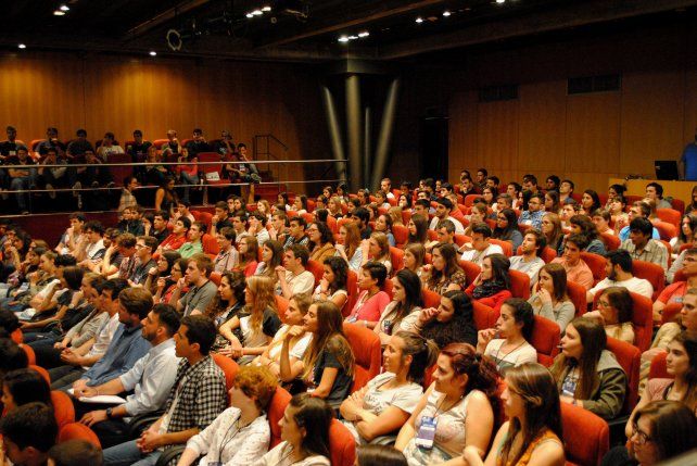 Jornada. Estudiantes de todo el país se dieron cita en Rosario